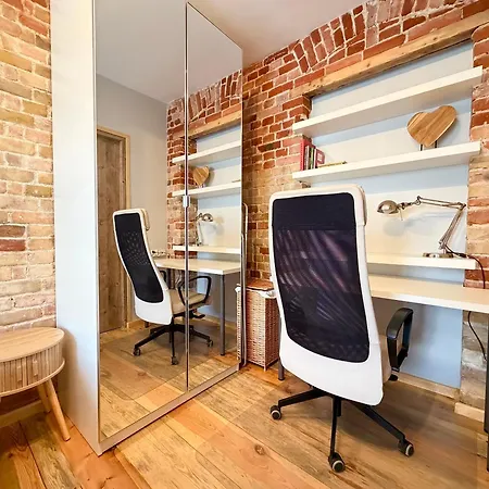 Апартаменти Kaszubska Vintage Brick Loft By Bookinghost *